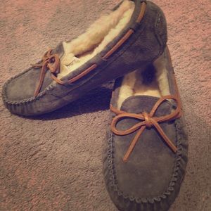 Ugg Dakota slipper
